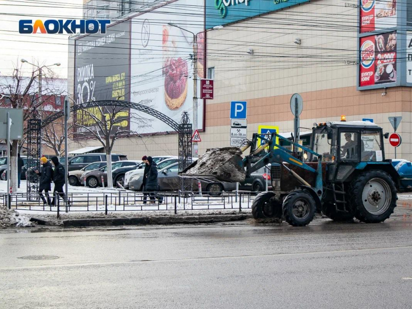 Чиновника оштрафовали за плохую уборку улиц под Воронежем