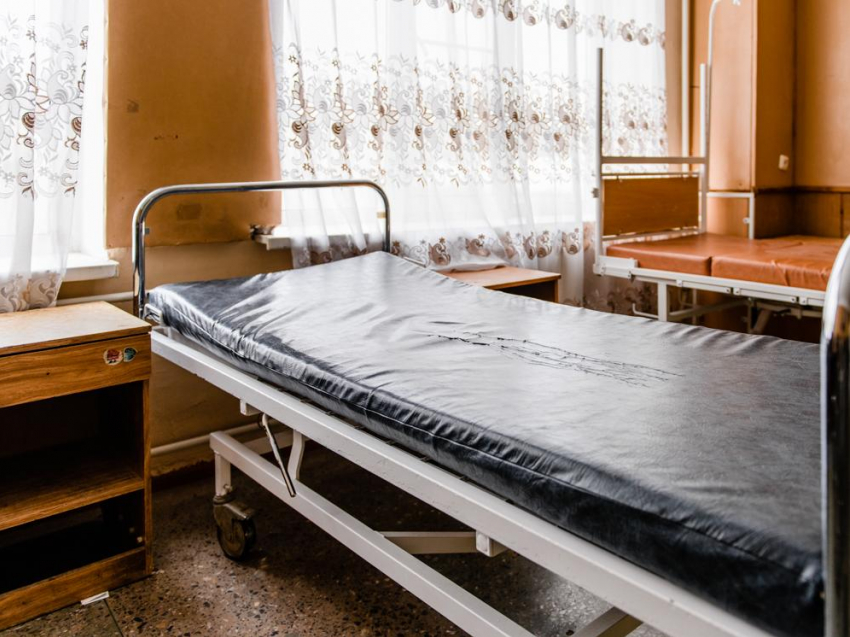 Без одежды и обуви держали пациентов психоневрологического интерната в Воронежской области
