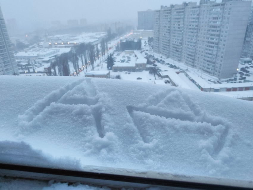 Полный коллапс везде: аномальный снегопад парализовал Воронеж