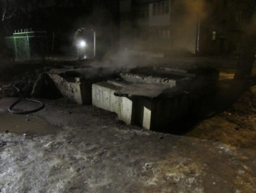 В Воронеже при пожаре в коллекторе теплотрассы погибли два человека