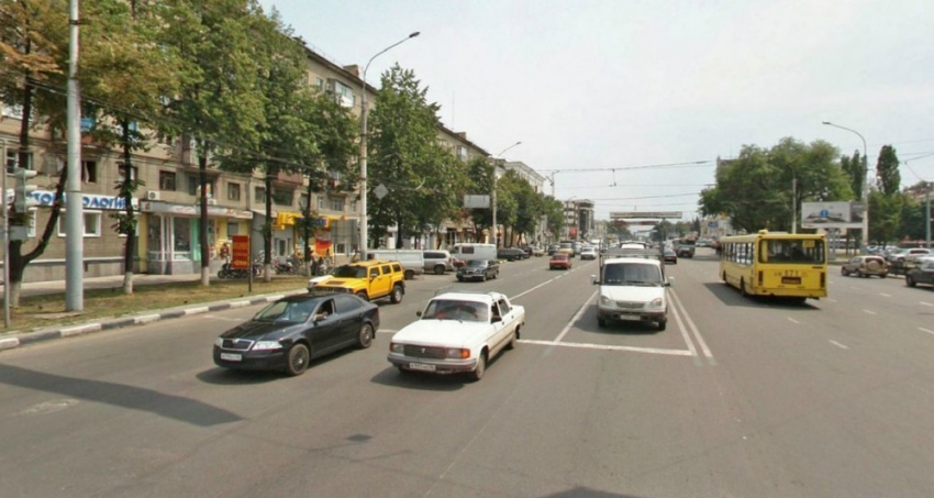 В Воронеже в столкновении мопеда с автомобилем «Чери» пострадал 15-летний подросток