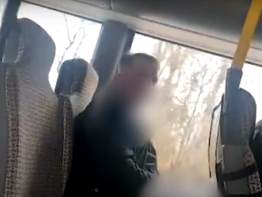 Порно подглядывание в автобусе: видео на Подсмотр