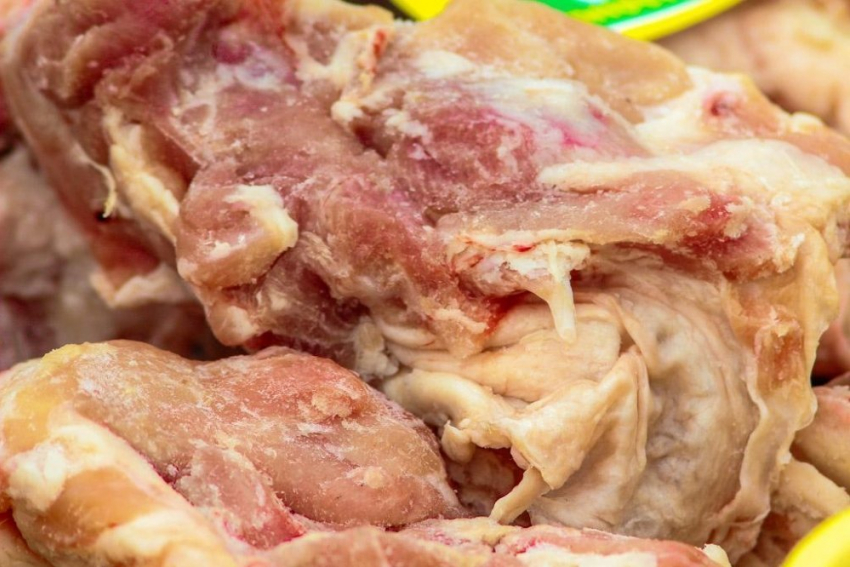 Из-за просроченного мяса в Воронежской области закрыли 12 точек общепита