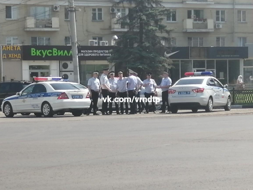 Федеральный чиновник устроил переполох на дорогах Воронежа
