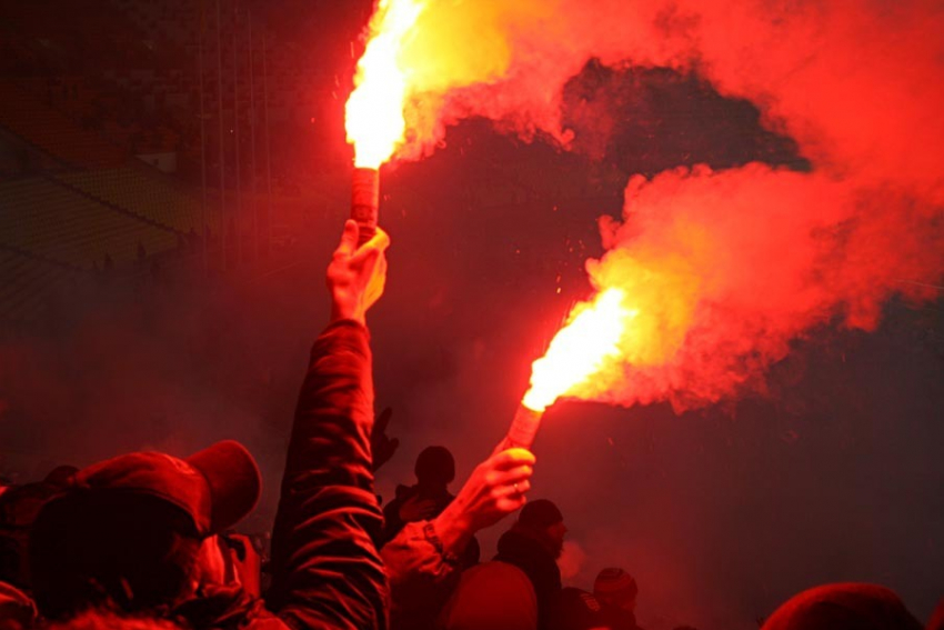 Болельщики воронежского «Факела» подставили клуб в Нижнем Новгороде