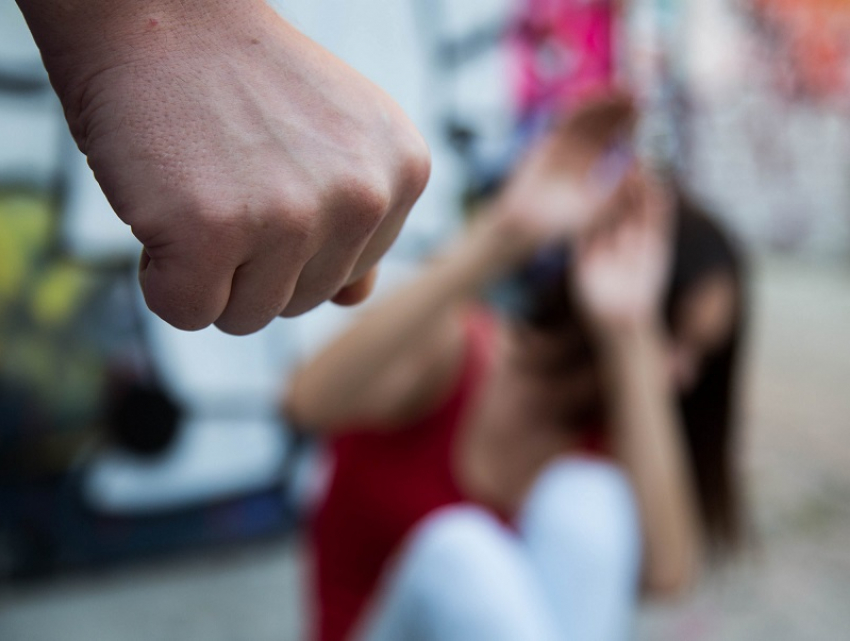 Воронежец несколько дней избивал свою пассию – та умерла от полученных ударов 