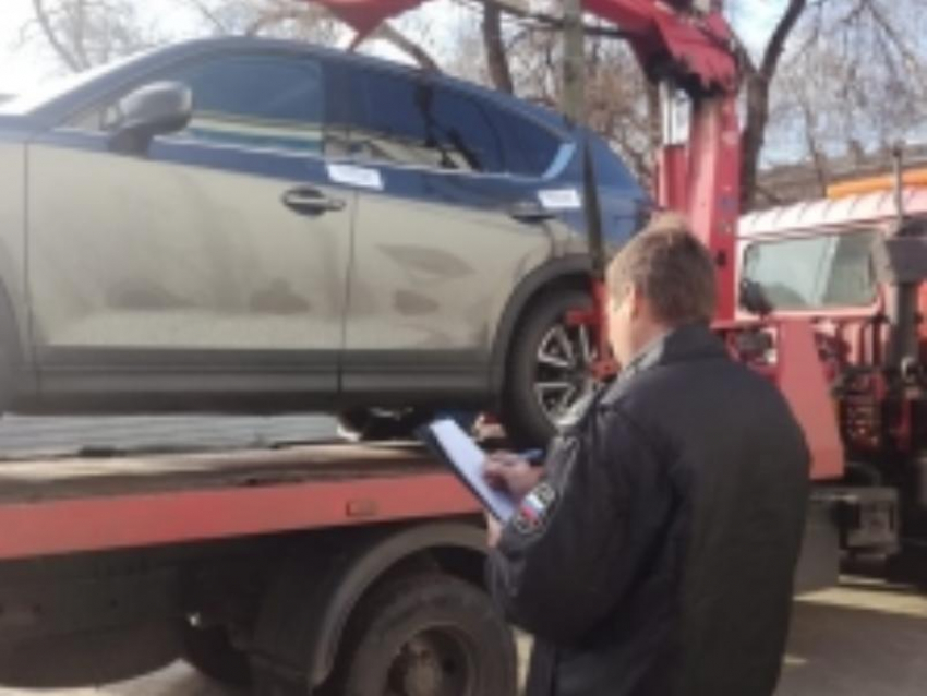 Ради спасения своей Mazda воронежец выплатил 5,5 млн рублей долга