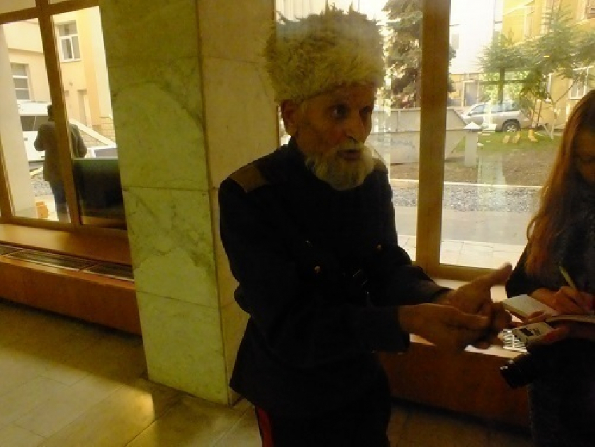 Казак Илюшкин: «На обвинения в том, что я путинская собака, я отвечаю согласием — я верный пес государства»