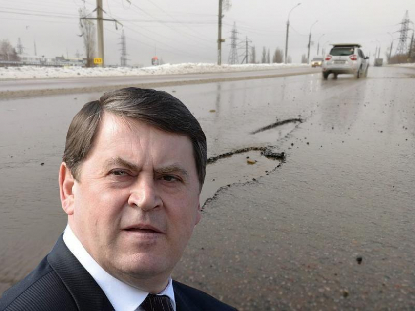 Бывшего вице-губернатора Макина заподозрили в осквернении липецких дорог
