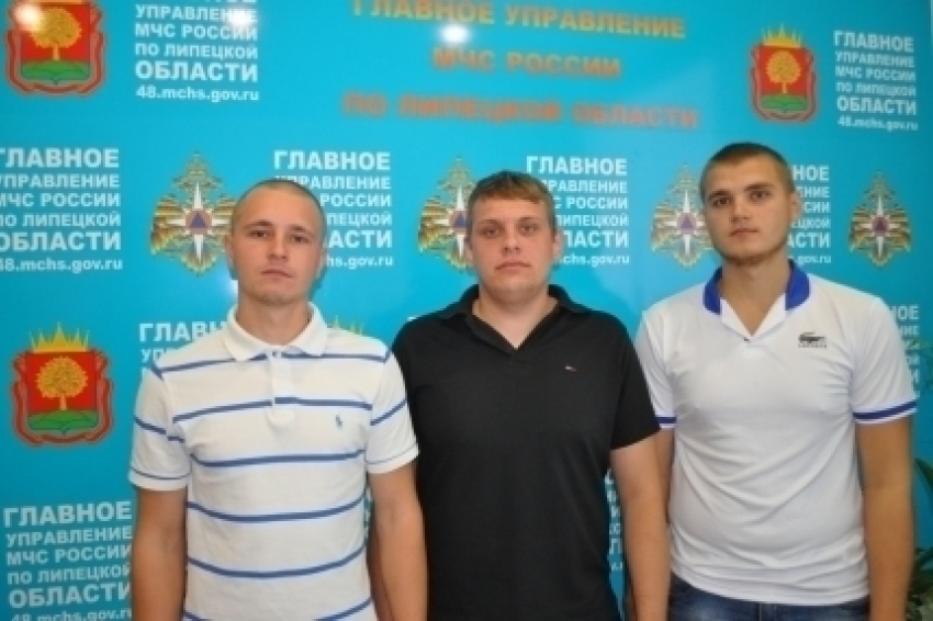 В Воронеже трое парней спасли семью с 4-летним ребенком из пожара 