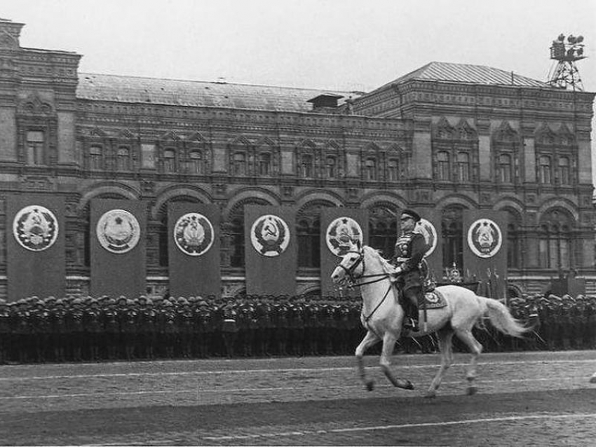 Воевавший в Воронежской области великий маршал Жуков ушел из жизни 51 год назад