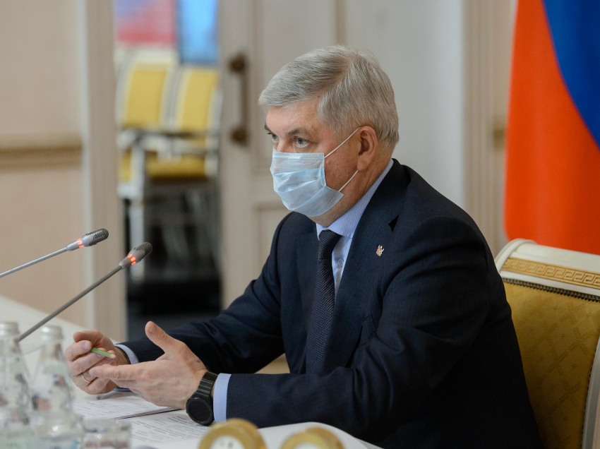 «До сих пор не знаю, насколько были поражены легкие»: губернатор Александр Гусев впервые рассказал о перенесенном коронавирусе