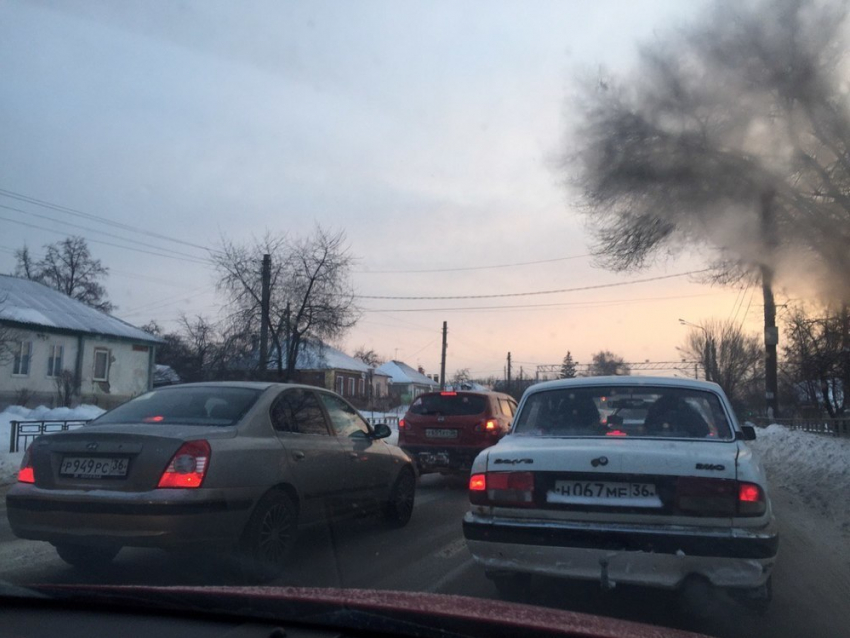 Неочищенные дороги спровоцировали в Воронеже 8-балльные пробки