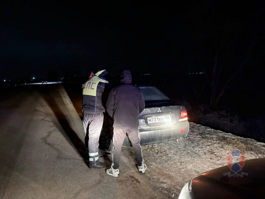 Водитель пожаловался полицейским на отсутствие бензина в Петропавловском районе 