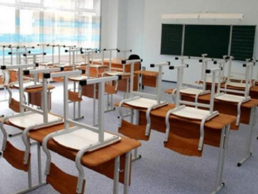 Все школы Воронежа закрывают на карантин