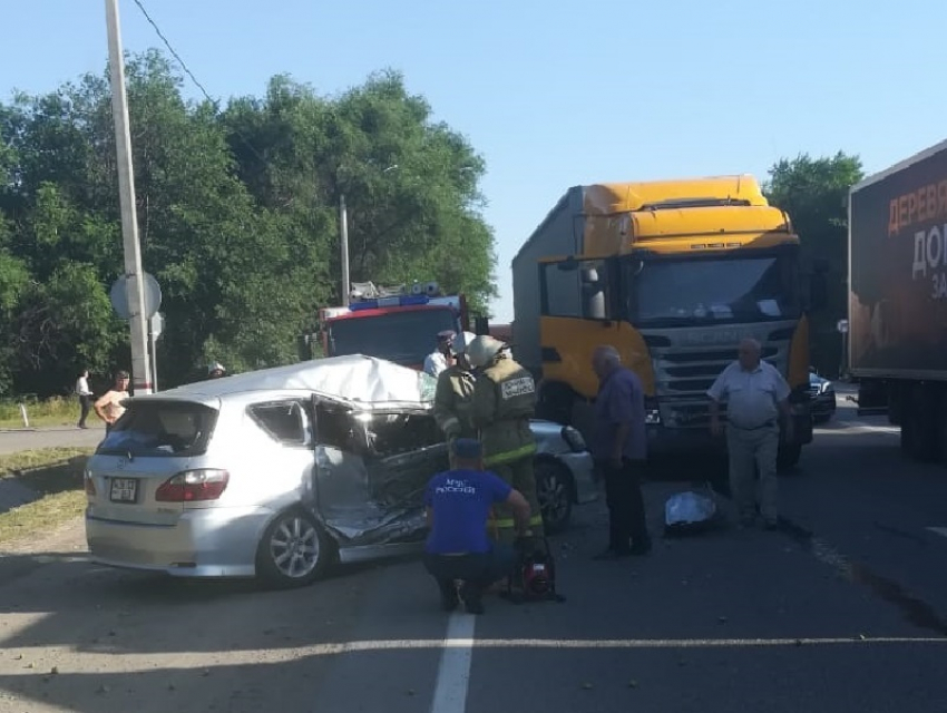 60-летняя женщина погибла в ДТП с грузовиком в Воронежской области