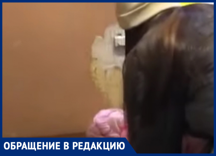 «Всего ужаса снять не получилось»: помещение для приема младенцев показали в воронежской поликлинике 