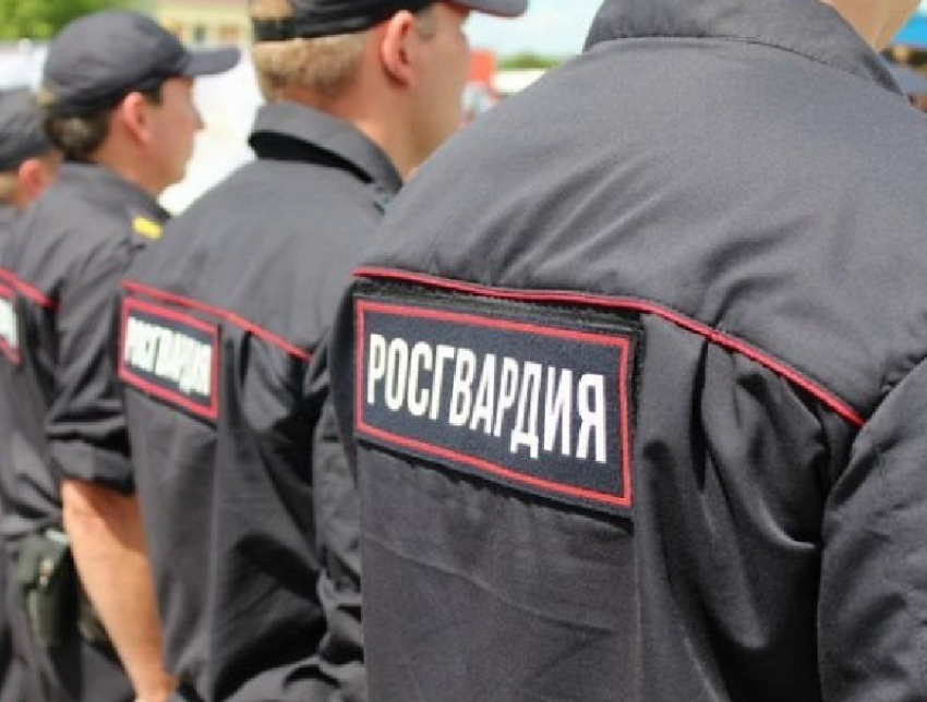 Воронежские офицеры спасли жизнь 60-летнему мужчине