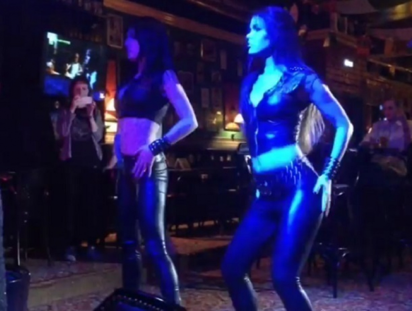 Откровения девушек под коктейлями в баре попали на видео