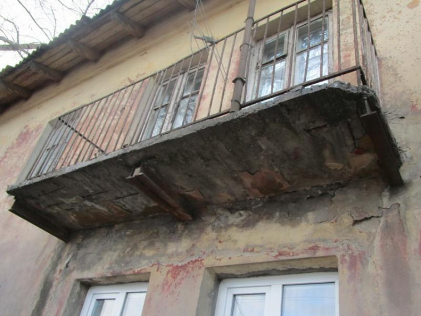 Не видевший ремонта дом подставил УК под «административку» в Воронеже