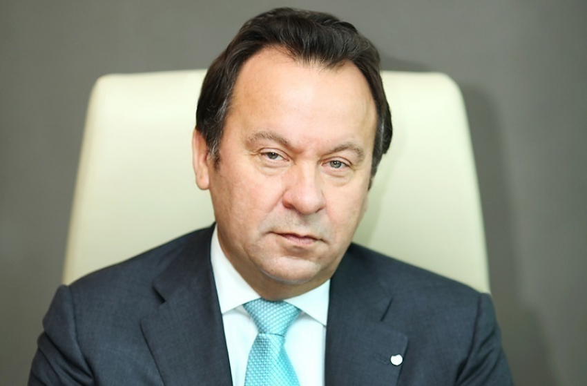 Председатель Центрально-Черноземного банка ПАО Сбербанк Владимир Салмин награжден медалью ордена «За заслуги перед Отечеством» II степени