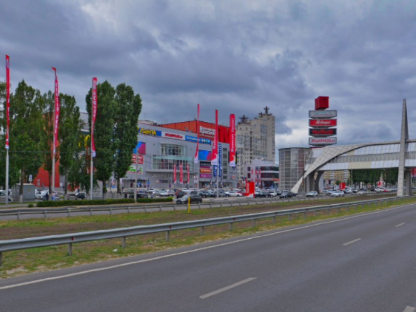 Московский проспект панорама. Московский проспект Воронеж. Московский проспект Воронеж панорама. ТЦ Московский проспект Воронеж ночью.