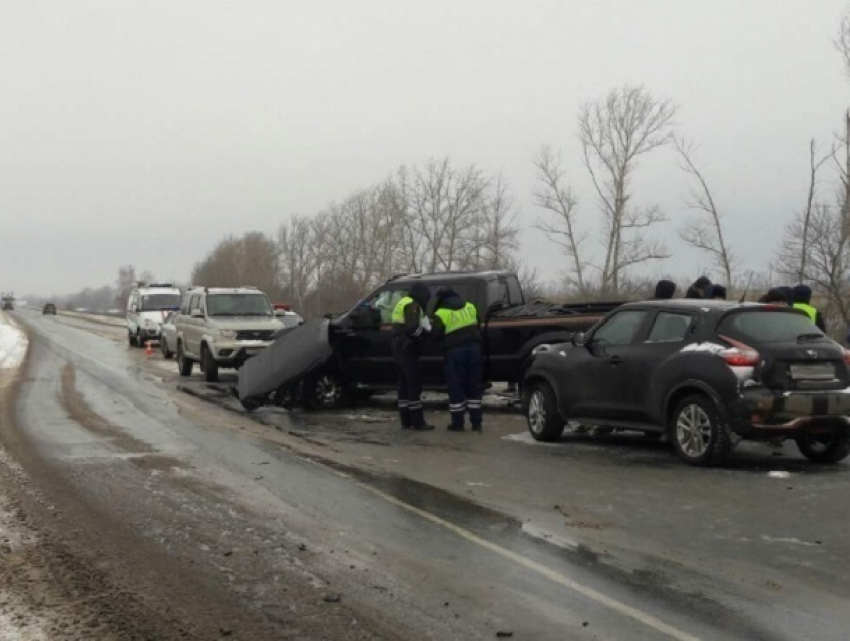 Водитель пикапа, устроивший под Воронежем ДТП с тремя погибшими, оказался нарушителем-рецидивистом 