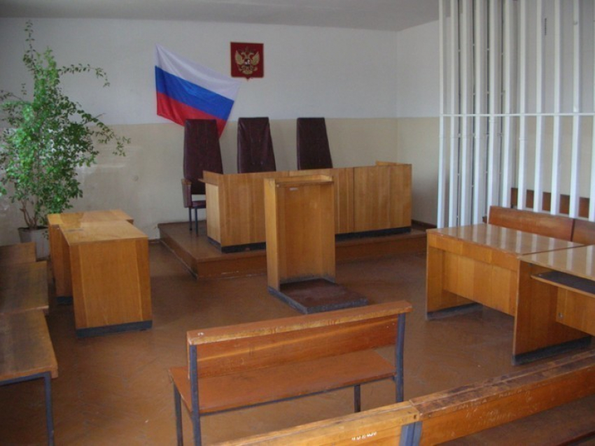 В Воронеже будут судить мужчину, который чуть не убил своего собутыльника