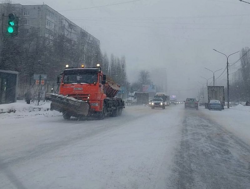 Реагенты против гололеда начала закупать за 18 млн рублей мэрия Воронежа