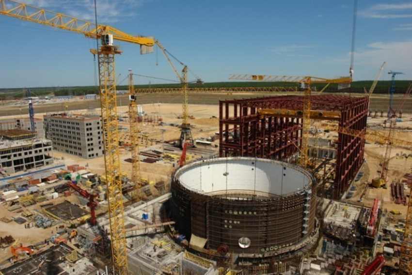 На Нововоронежской АЭС-2 монтируют упорное кольцо реактора