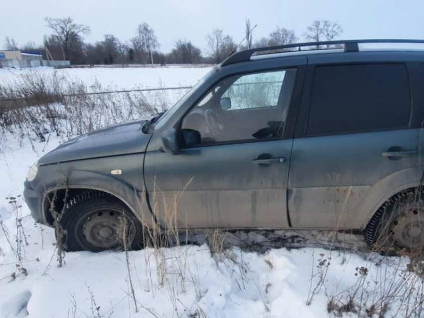 13-летний школьник попал под колеса авто во время катания на ледянке в Воронежской области