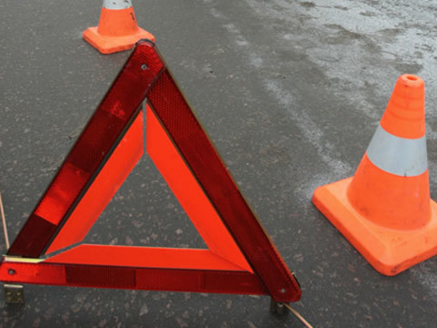 ДТП в Воронежской области: погиб водитель «Хендая», столкнувшись с «Камазом»