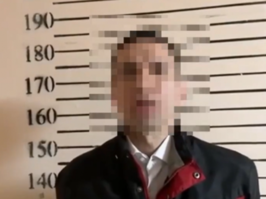 Воронежец, терроризировавший женщин на остановках, раскаялся на видео 
