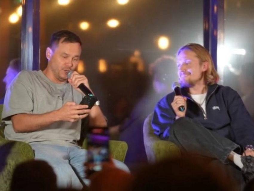 "И Петрин опять молодой!": чемпионы КВН спели про тяжёлую работу мэра Воронежа