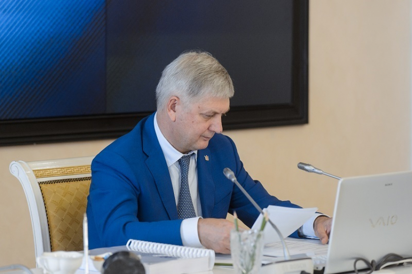 Губернатор Гусев отзывает расчёты кадастровой стоимости земли, сделанные Центром Букреева