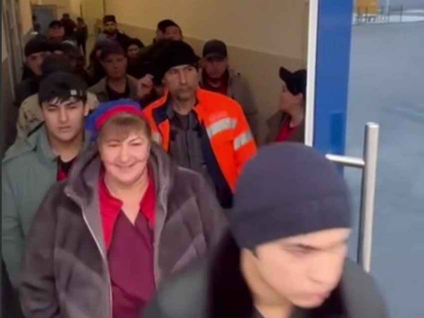 Мигрантам продлили запрет на работу в десятке сфер в Воронежской области