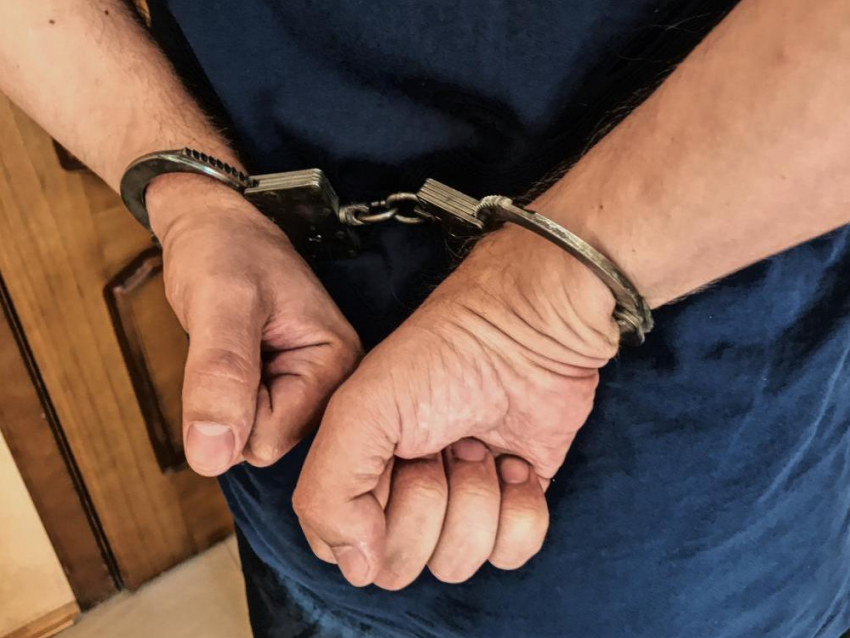 Штрафы и аресты: как воронежские полицейские будут бороться с поддельными прививочными сертификатами 