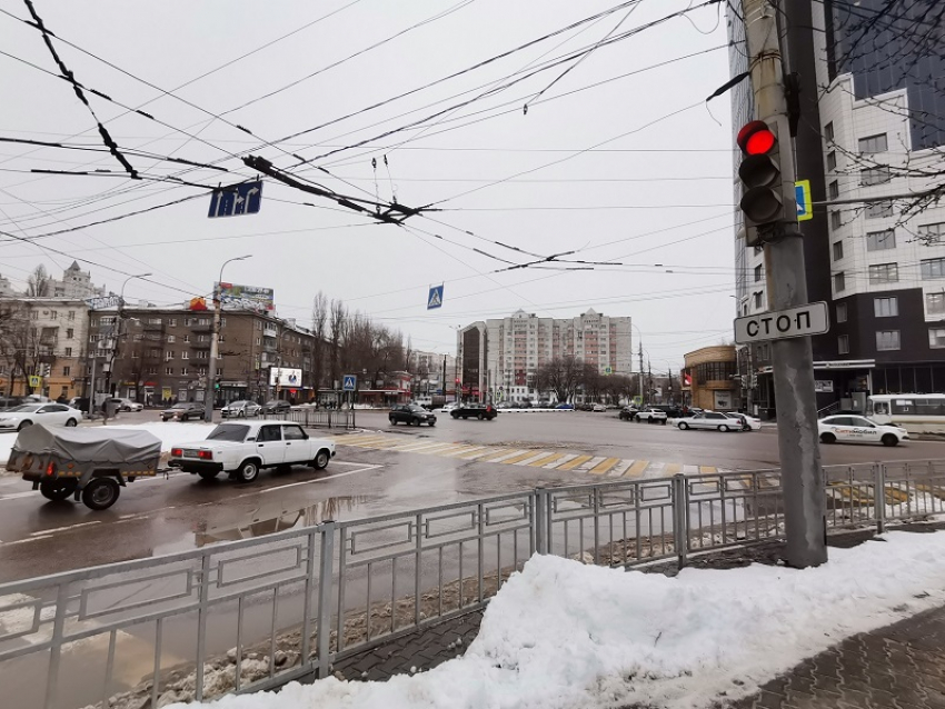 Активисты просят обезопасить перекресток в центре Воронежа 