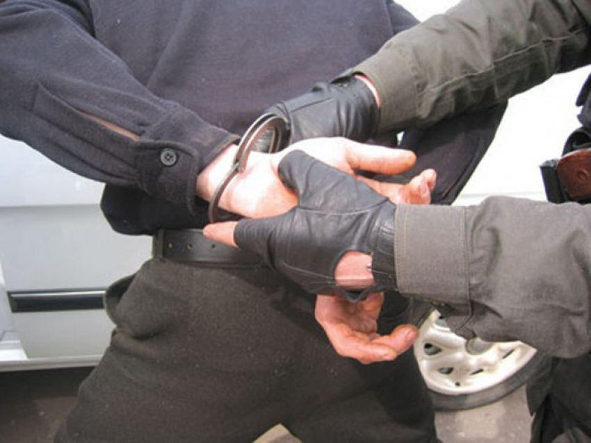 В Воронеже полиция задержала подозреваемого в убийстве в Советском районе