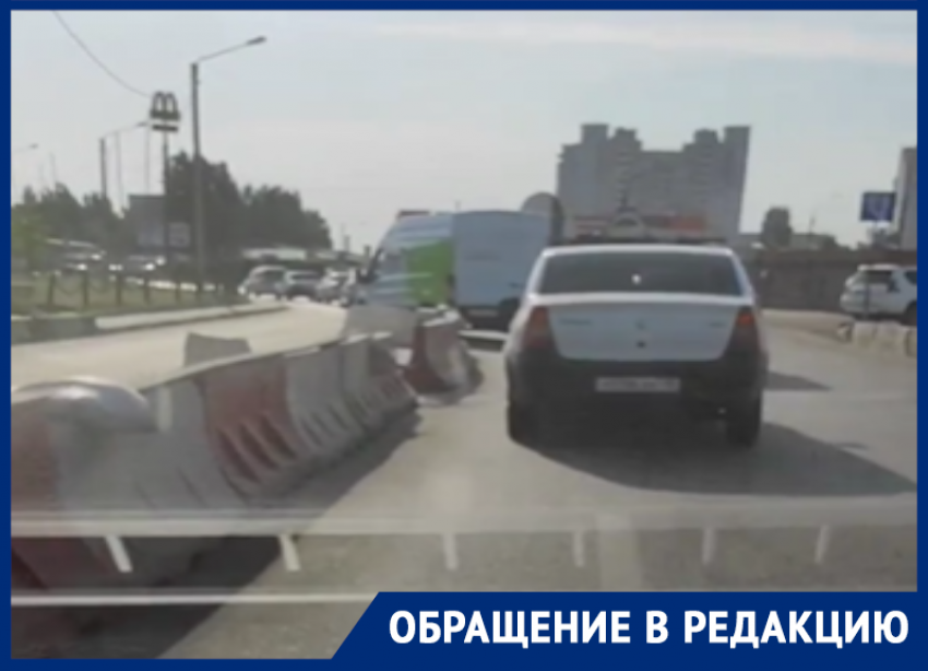Воронежец в пробке призвал наказывать за некачественный ремонт дороги