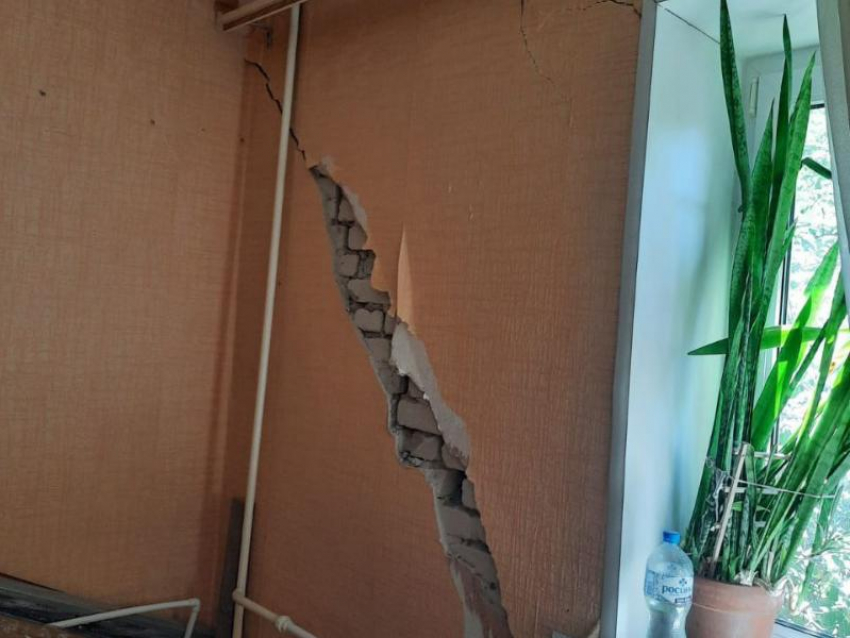 Воронежским домом со сквозными трещинами заинтересовался Бастрыкин  