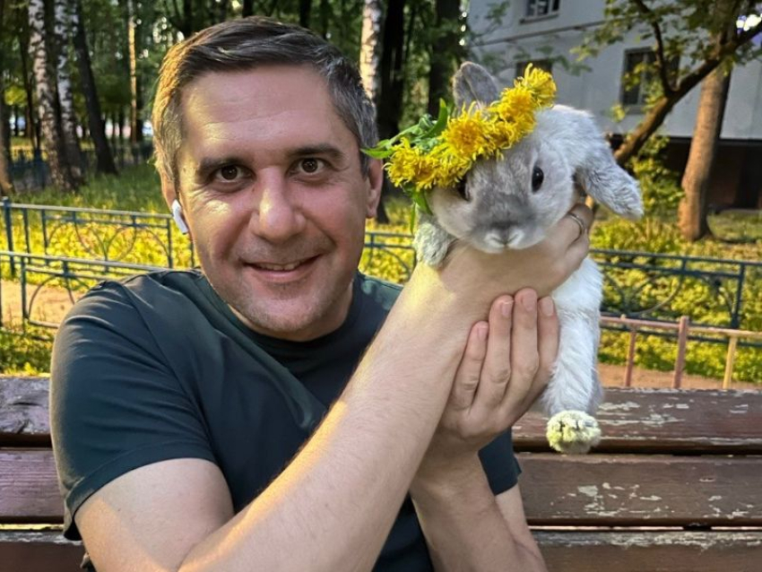 Великий и ужасный главред федерального «Блокнота» Дмитрий Носков отмечает 46-й день рождения