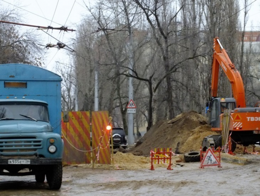 «РВК-Воронеж» восстанавливает коллектор на улице Циолковского