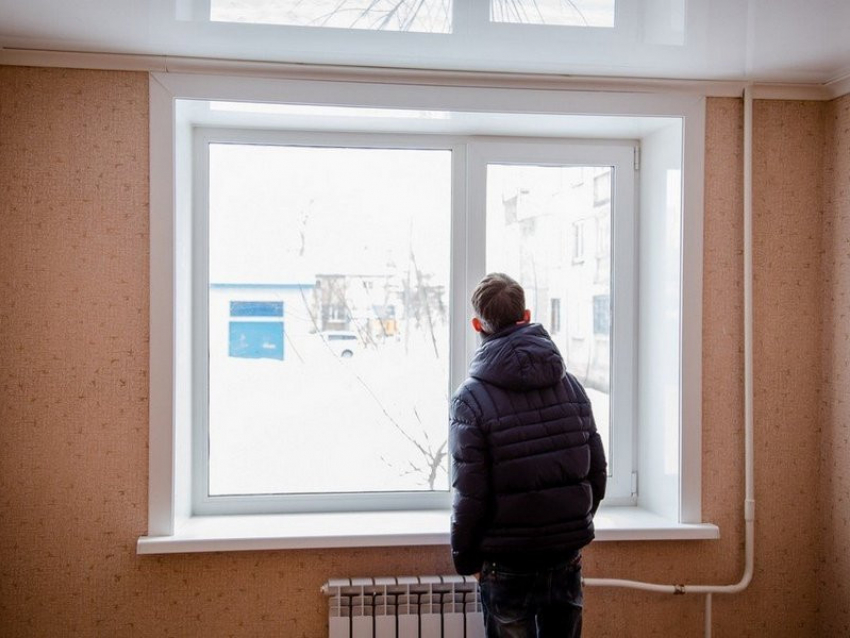 Воронежским детям-сиротам никто не захотел выделить 120 квартир за 182,6 млн рублей