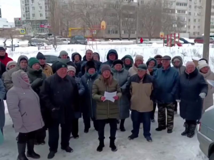 Чиновники взялись восстанавливать тепло в воронежском доме после многолетних жалоб