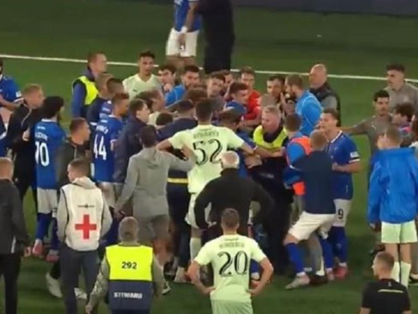 Воронежский «Факел» проиграл «Родине» в матче ФНЛ, который закончился массовой дракой в Москве