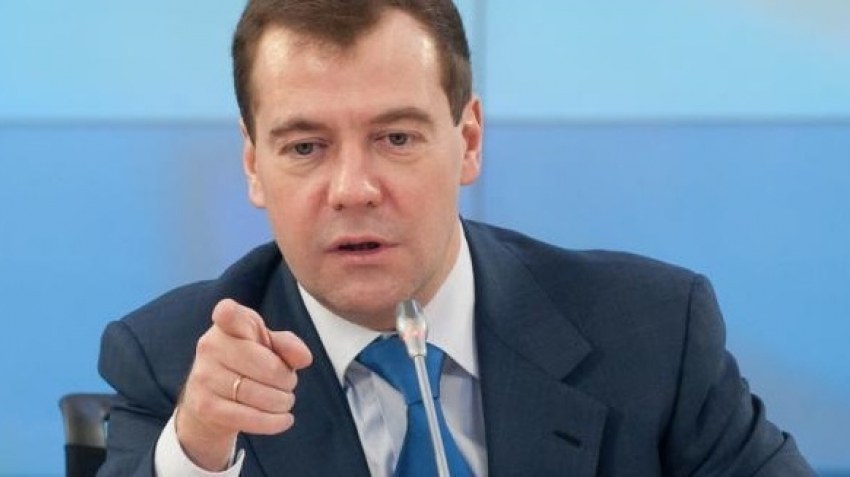 Гусев поехал в Москву к Путину, но встретился с Медведевым