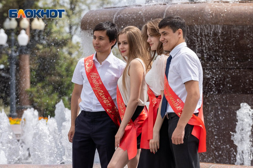 Озвучена дата выпускных и последних звонков в воронежских школах