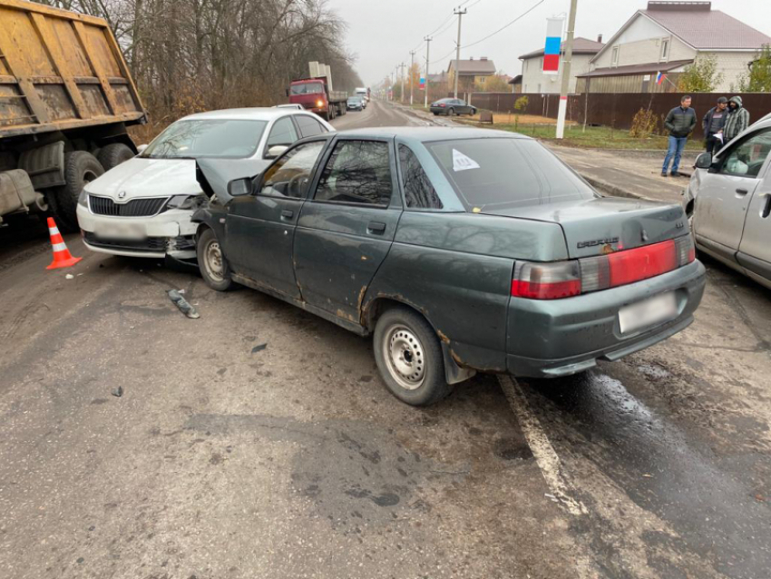 Опубликовано фото массового ДТП в Воронежской области