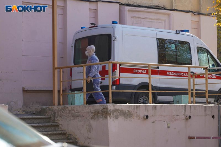 Мужчина и женщина были ранены после падения обломков БПЛА под Воронежем